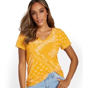 NY&C Paisley V-Neck Tee